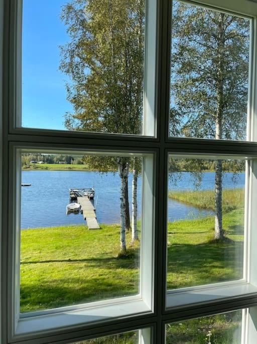Mysig Stuga Med Sjoetomt, Naera Jaervsoebacken Eksteriør billede