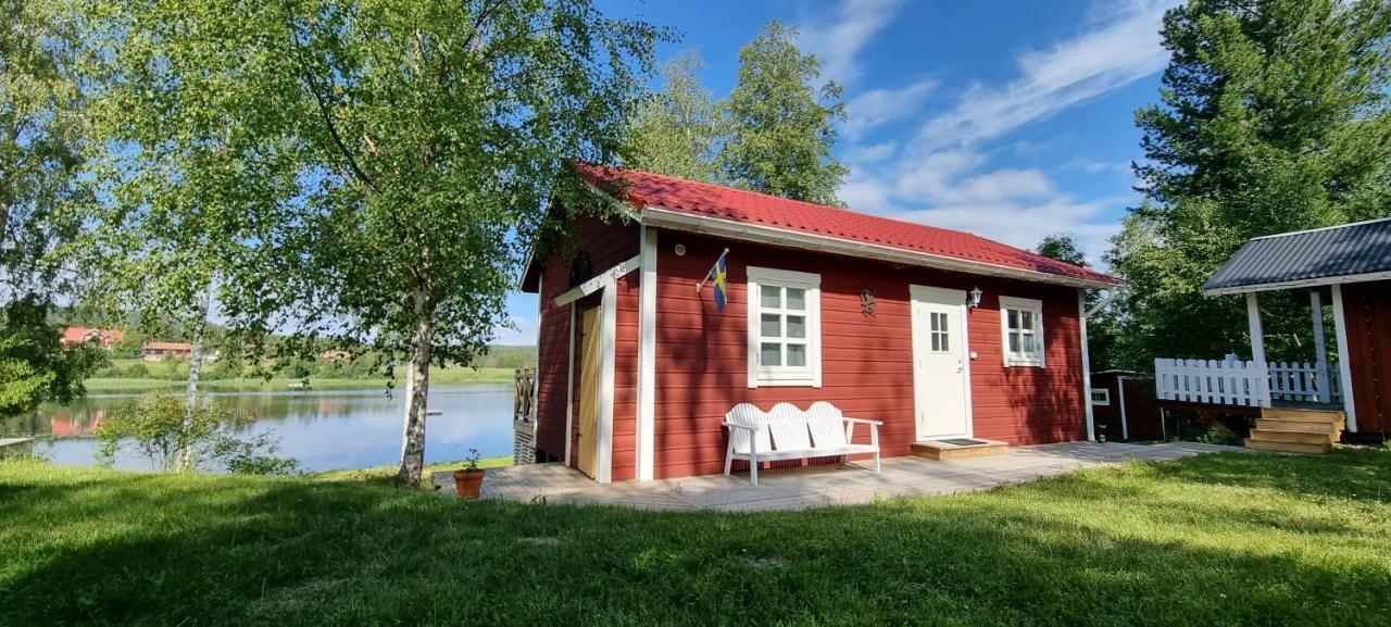 Mysig Stuga Med Sjoetomt, Naera Jaervsoebacken Eksteriør billede